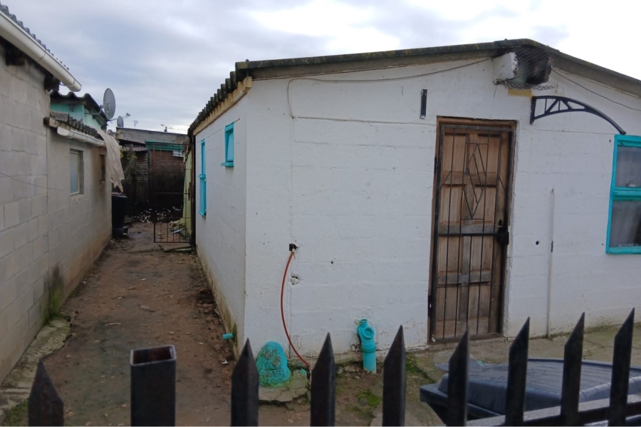 1 Bedroom Property for Sale in Hillcrest Western Cape